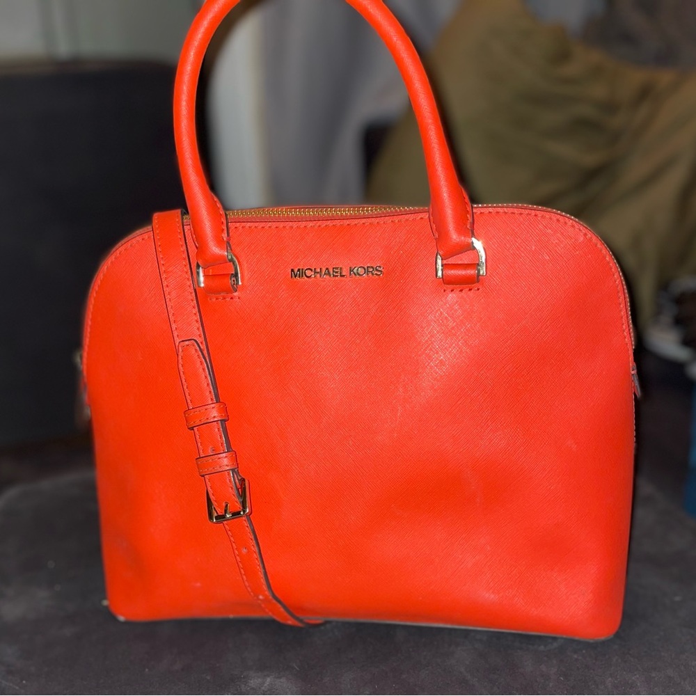 Michael Kors Cindy Large convertible dome satchel